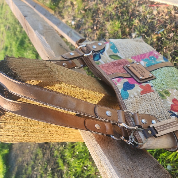 Relic Collection Double Strap Shoulder Bag - Picture 6 of 7